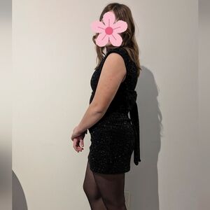 Elegant Black Sleeveless Dress